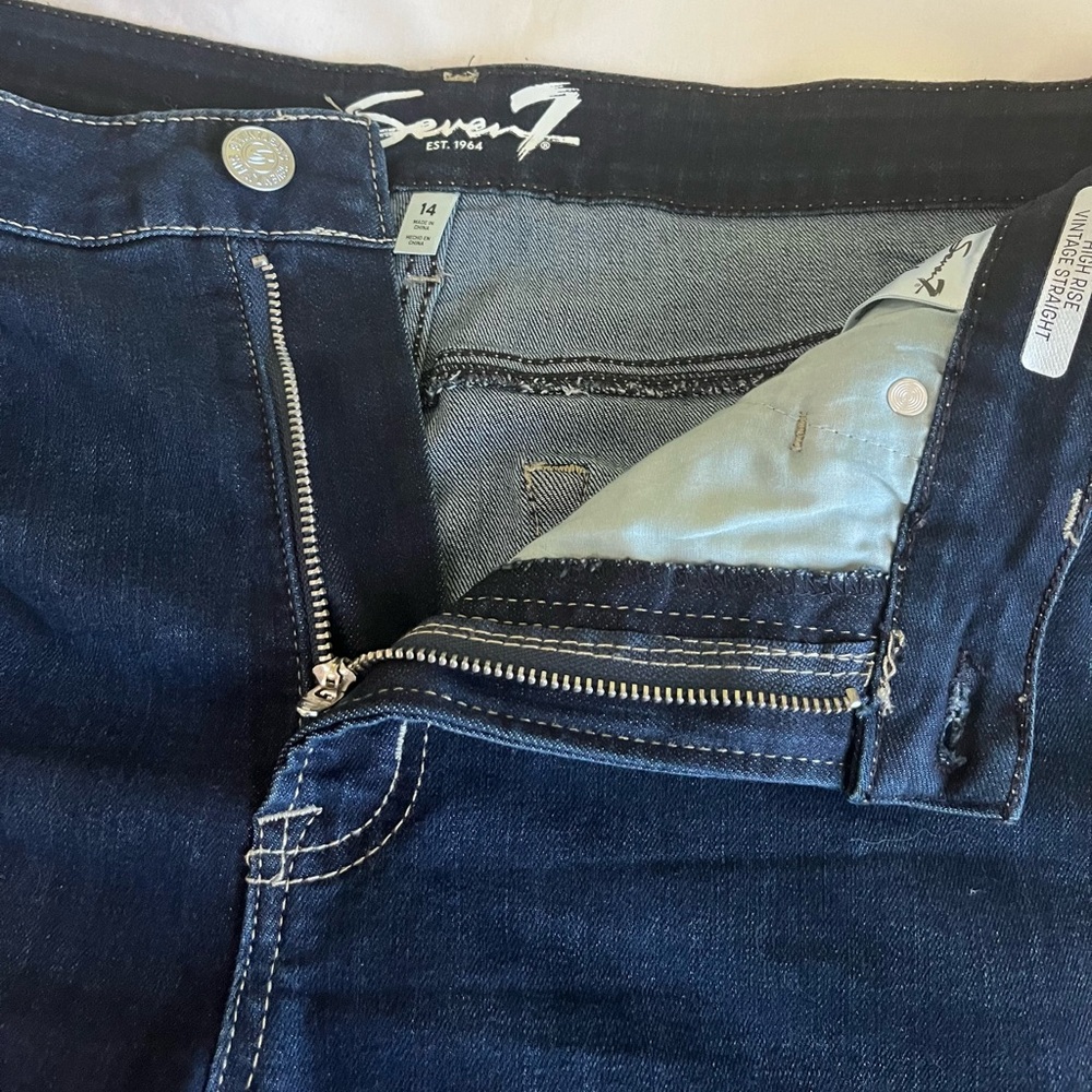 Seven7  High Rise Vintage Straight Blue Jeans Women’s Sz 14‎ - Picture 3 of 13